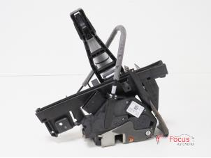 Used Rear door mechanism 4-door, right Ford Focus 3 1.0 Ti-VCT EcoBoost 12V 100 Price € 20,00 Margin scheme offered by Focus Automotive