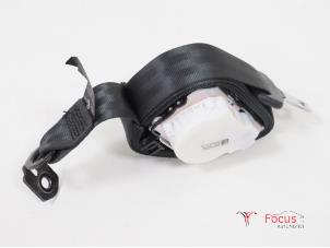 Usagé Ceinture de sécurité arrière droite Ford Focus 3 1.0 Ti-VCT EcoBoost 12V 100 Prix € 15,00 Règlement à la marge proposé par Focus Automotive