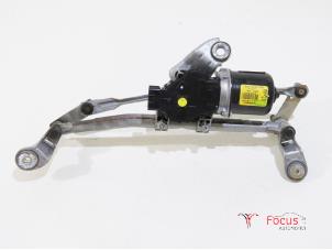 Used Wiper motor + mechanism Renault Twingo III (AH) 1.0 SCe 70 12V Price € 60,00 Margin scheme offered by Focus Automotive