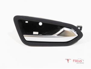 Used Front door handle 4-door, right Renault Clio V (RJAB) 1.0 TCe 100 12V Price € 10,00 Margin scheme offered by Focus Automotive