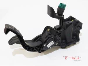 Used Throttle pedal position sensor Renault Clio V (RJAB) 1.0 TCe 100 12V Price € 55,00 Margin scheme offered by Focus Automotive