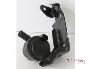 Used Water pump Renault Clio V (RJAB) 1.0 TCe 100 12V Price € 45,00 Margin scheme offered by Focus Automotive