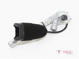 Used Seatbelt tensioner, left Fiat Punto Evo (199) 1.3 JTD Multijet Start&Stop 16V Price € 30,00 Margin scheme offered by Focus Automotive