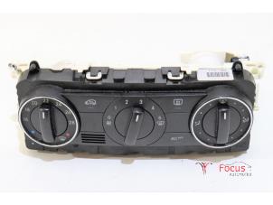 Używane Panel sterowania nagrzewnicy Mercedes A (W169) 2.0 A-180 CDI 16V 5-Drs. Cena € 35,00 Procedura marży oferowane przez Focus Automotive