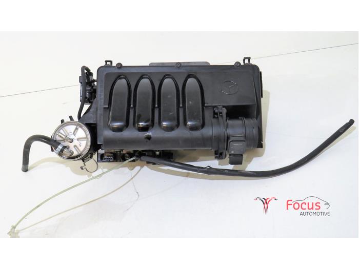 Begagnade Luftfilterhus Mercedes A (W169) 2.0 A-180 CDI 16V 5-Drs. Pris € 35,00 Marginaltabell erbjuds av Focus Automotive