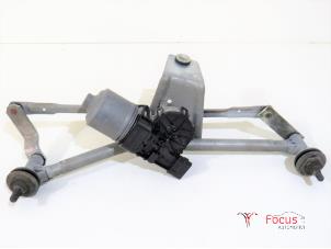 Używane Silnik i mechanizm wycieraczki Peugeot 206+ (2L/M) 1.4 HDi Cena € 14,95 Procedura marży oferowane przez Focus Automotive