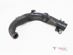 Used Air intake hose Renault Clio IV (5R) 1.5 dCi 75 FAP Price € 20,00 Margin scheme offered by Focus Automotive