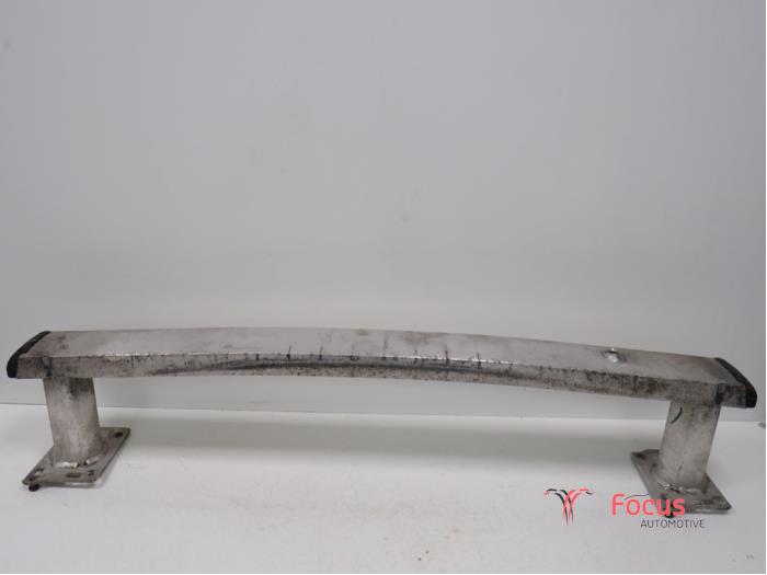 Främre stötfångarram från en Citroën Jumpy (G9) 2.0 HDiF 16V 125 4x4 2012