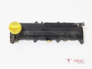 Used Rocker cover Renault Kangoo Express (FW) 1.5 dCi 85 Price € 30,00 Margin scheme offered by Focus Automotive