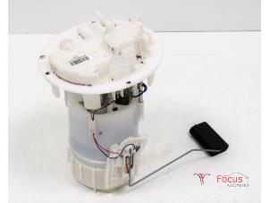 Used Electric fuel pump Peugeot 208 I (CA/CC/CK/CL) 1.4 16V Price € 24,95 Margin scheme offered by Focus Automotive