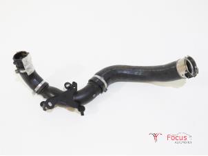 Gebrauchte Intercooler Rohr Renault Captur (2R) 0.9 Energy TCE 12V Preis € 25,00 Margenregelung angeboten von Focus Automotive