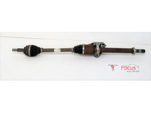 Used Front drive shaft, right Renault Clio IV (5R) 0.9 Energy TCE 75 12V Price € 29,99 Margin scheme offered by Focus Automotive