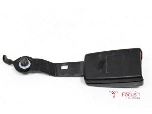 Used Front seatbelt buckle, right Fiat Fiorino (225) 1.3 JTD 16V Multijet Price € 15,00 Margin scheme offered by Focus Automotive