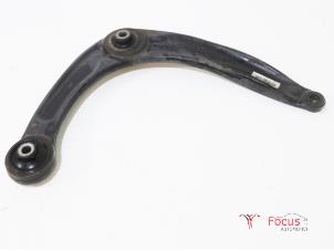 Used Front wishbone, right Citroen C4 Picasso (UD/UE/UF) 1.6 16V THP Sensodrive Price € 14,99 Margin scheme offered by Focus Automotive