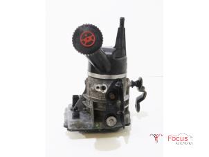 Used Power steering pump Citroen C4 Picasso (UD/UE/UF) 1.6 16V THP Sensodrive Price € 225,00 Margin scheme offered by Focus Automotive