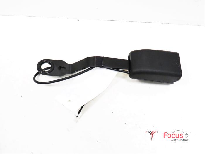 Front seatbelt buckle, left from a Citroën C4 Picasso (UD/UE/UF) 1.6 16V THP Sensodrive 2010