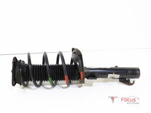 Used Front shock absorber rod, right Volvo V50 (MW) 2.0 16V Price € 60,00 Margin scheme offered by Focus Automotive