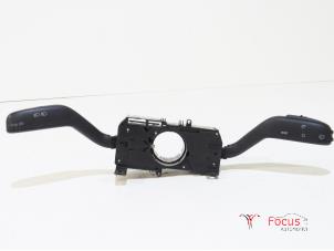 Używane Przelacznik Combi kolumny kierownicy Skoda Fabia II (5J) 1.4 TDI 80 Cena € 25,00 Procedura marży oferowane przez Focus Automotive