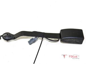 Used Front seatbelt buckle, right Renault Clio IV (5R) 1.5 Energy dCi 90 FAP Price € 14,95 Margin scheme offered by Focus Automotive