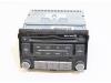 Radio/Lecteur CD d'un Hyundai i20, 2008 / 2015 1.2i 16V, Hatchback, Petrol, 1.248cc, 63kW (86pk), G4LA, 2012-06 / 2014 2014