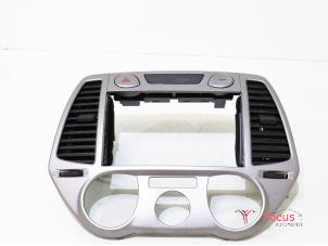 Usados Rejilla de aire de salpicadero Hyundai i20 1.4 CRDi 16V Precio € 40,00 Norma de margen ofrecido por Focus Automotive