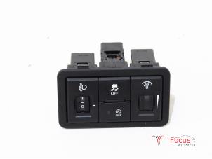 Used Light switch Hyundai i20 1.4 CRDi 16V Price € 10,00 Margin scheme offered by Focus Automotive
