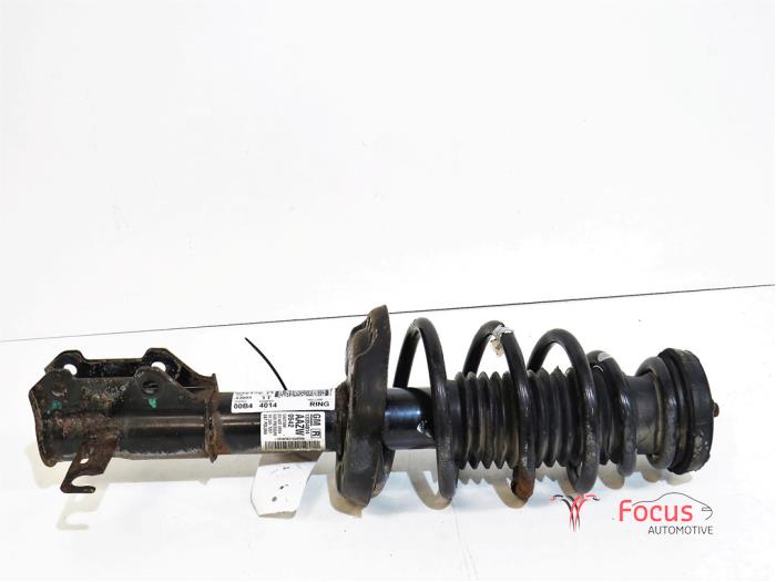 Front shock absorber rod, right from a Opel Astra J Sports Tourer (PD8/PE8/PF8) 1.7 CDTi 16V 2012