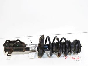 Used Front shock absorber rod, right Opel Astra J Sports Tourer (PD8/PE8/PF8) 1.7 CDTi 16V Price € 50,00 Margin scheme offered by Focus Automotive