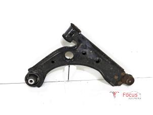 Usagé Bras de suspension avant gauche Fiat Bravo (198A) 1.6 D Multijet 90 Prix € 40,00 Règlement à la marge proposé par Focus Automotive