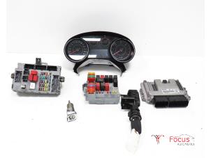 Używane Stacyjka + sterownik Fiat Bravo (198A) 1.6 D Multijet 90 Cena € 185,00 Procedura marży oferowane przez Focus Automotive