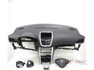 Usados Juego y módulo de airbag Peugeot 207 CC (WB) 1.6 16V Precio € 250,00 Norma de margen ofrecido por Focus Automotive