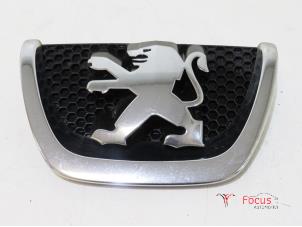 Gebrauchte Emblem Peugeot Partner (GC/GF/GG/GJ/GK) 1.6 HDI 90 16V Preis € 20,00 Margenregelung angeboten von Focus Automotive