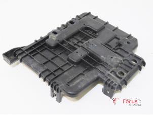 Used Battery box Hyundai i20 1.4 CRDi 16V Price € 15,00 Margin scheme offered by Focus Automotive