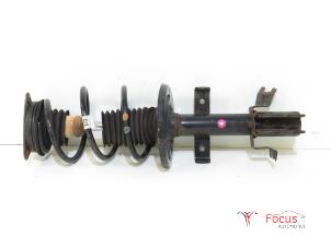Used Front shock absorber rod, right Renault Clio IV (5R) 0.9 Energy TCE 90 12V Price € 40,00 Margin scheme offered by Focus Automotive