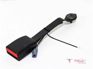 Used Front seatbelt buckle, right Renault Captur (2R) 1.5 Energy dCi 90 FAP Price € 14,95 Margin scheme offered by Focus Automotive