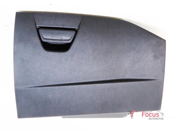 Begagnade Handskfack Ford Focus 3 Wagon 1.6 TDCi Pris € 29,95 Marginaltabell erbjuds av Focus Automotive
