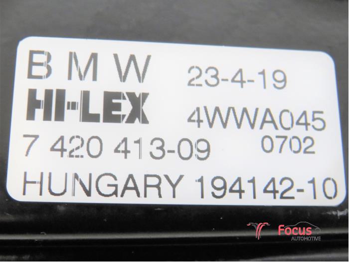 Lève vitre électrique arrière gauche d'un BMW X2 (F39) sDrive 18d 2.0 16V 2019