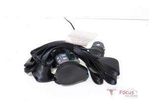 Used Rear seatbelt, right Peugeot 206+ (2L/M) 1.1 XR,XS Price € 14,95 Margin scheme offered by Focus Automotive