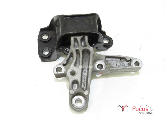 Used Engine mount Renault Megane IV Estate (RFBK) 1.5 Energy dCi 110 Price € 29,95 Margin scheme offered by Focus Automotive