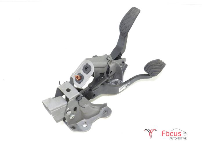 Begagnade Gaspedalsensor Renault Kadjar (RFEH) 1.5 dCi DPF Pris € 25,00 Marginaltabell erbjuds av Focus Automotive