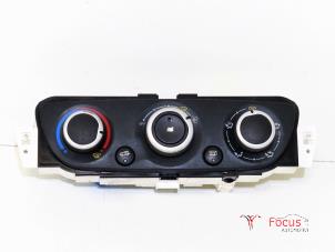Usados Panel de control de calefacción Renault Grand Scénic III (JZ) 1.5 dCi 110 Precio € 40,00 Norma de margen ofrecido por Focus Automotive