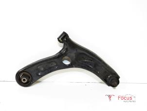 Used Front wishbone, right Kia Rio III (UB) 1.2 CVVT 16V Price € 55,00 Margin scheme offered by Focus Automotive