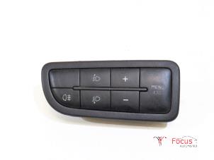 Usados Interruptor faro lhv Peugeot Bipper (AA) 1.4 HDi Precio € 15,00 Norma de margen ofrecido por Focus Automotive