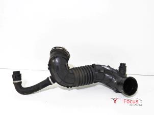 Used Air intake hose BMW 1 serie (F20) 116d 1.6 16V Efficient Dynamics Price € 25,00 Margin scheme offered by Focus Automotive