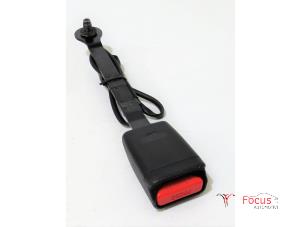 Gebrauchte Sicherheitsgurt Schließe links vorne Nissan Qashqai (J11) 1.2 12V DIG-T Preis € 20,00 Margenregelung angeboten von Focus Automotive