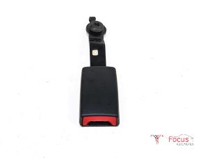 Usagé Insertion ceinture de sécurité avant droite Fiat Fiorino (225) 1.3 JTD 16V Multijet Prix € 15,00 Règlement à la marge proposé par Focus Automotive
