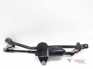 Used Wiper motor + mechanism Kia Cee'd (EDB5) 1.6 CRDi 16V Price € 95,00 Margin scheme offered by Focus Automotive