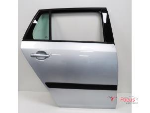 Używane Drzwi prawe tylne wersja 4-drzwiowa Skoda Fabia II Combi 1.4 TDI 80 Cena € 175,00 Procedura marży oferowane przez Focus Automotive