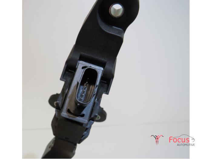 Throttle pedal position sensor from a Kia Picanto (JA) 1.0 12V 2018