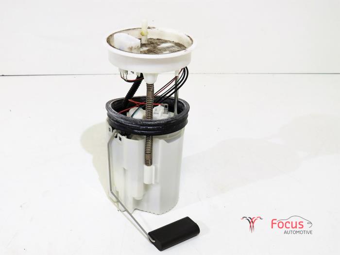 Bomba eléctrica de combustible de un Seat Mii 1.0 12V 2015